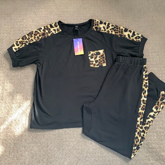SHEIN Tops - Emery Rose leopard matching set